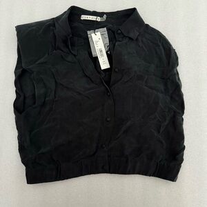 Alice + Olivia Black Crop Button Down Shirt